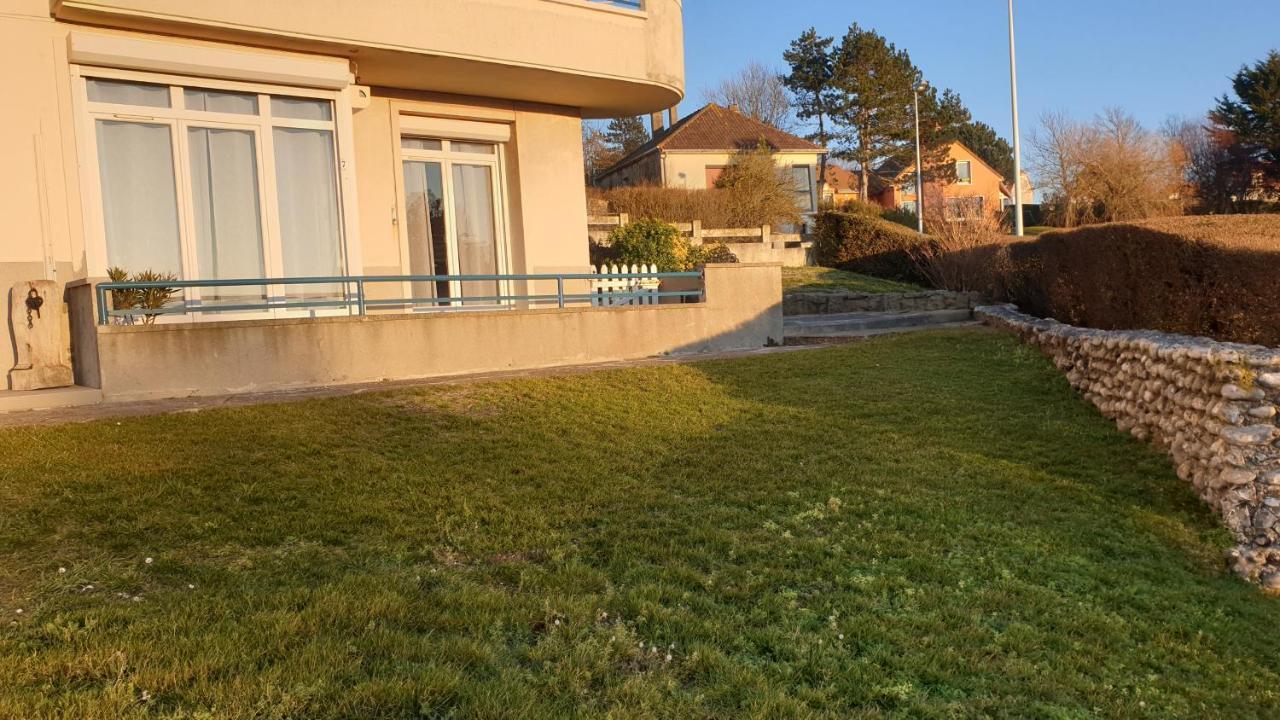 Rez De Jardin Vue Mer Costa Bella Криел-сюр-Мер Екстериор снимка